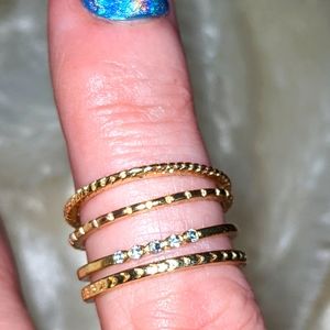 ❤️ Set of 4 Rings Size 6